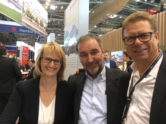 Mit Sonja Schwenninger und Günter Berlo (Mitte)von BerloReal GmbH